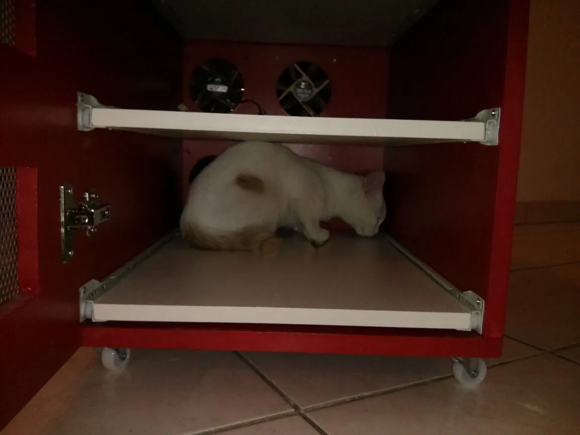 Featured image of post Construction d’un « Helmer like » pour mon infra perso : part 3, l’assemblage et l’aménagement intérieur