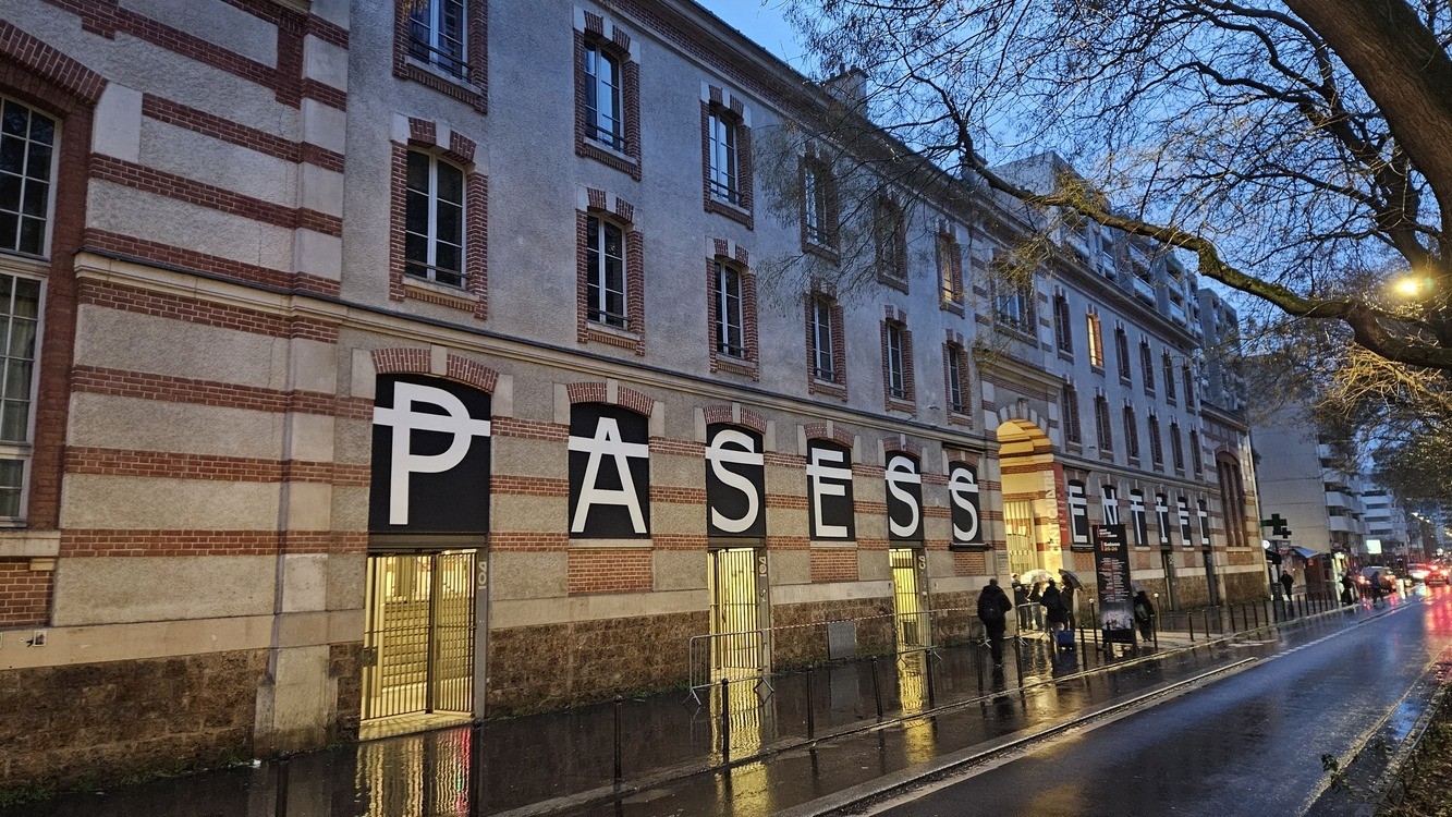 Entrée du CENT-QUATRE PARIS